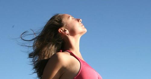 Le yoga traite l'asthme